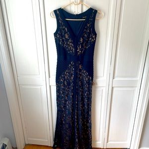 Tadashi Shoji Evening Gown Navy and Tan Lace